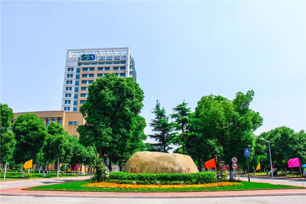 1582700354116992.jpg 640.webp_副本.jpg