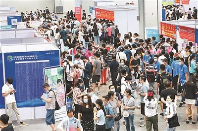 江苏首场高招咨询会举行：省内院校受青睐 “医”字头成热点！