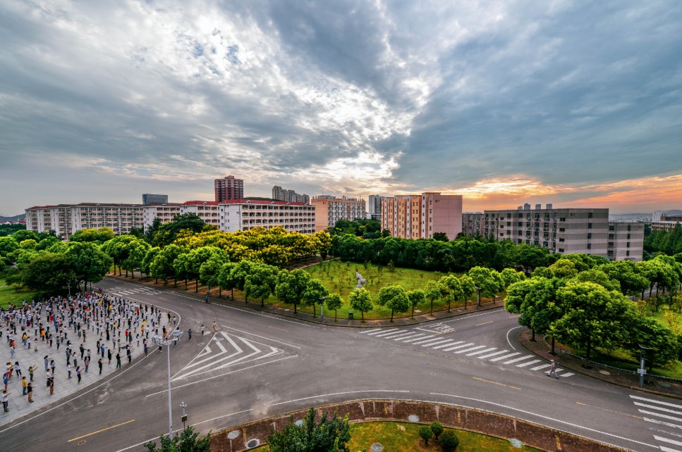 江苏建筑学院—智能制造学院新能源汽车技术专业介绍来啦！