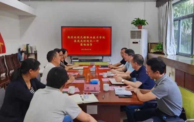 无锡职业2.jpg