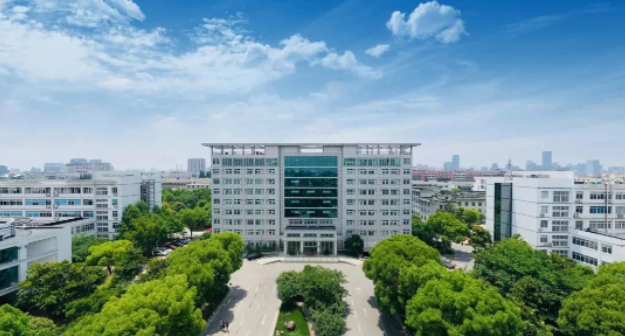 励志耕耘，树木树人，欢迎报考苏州农业职业技术学院