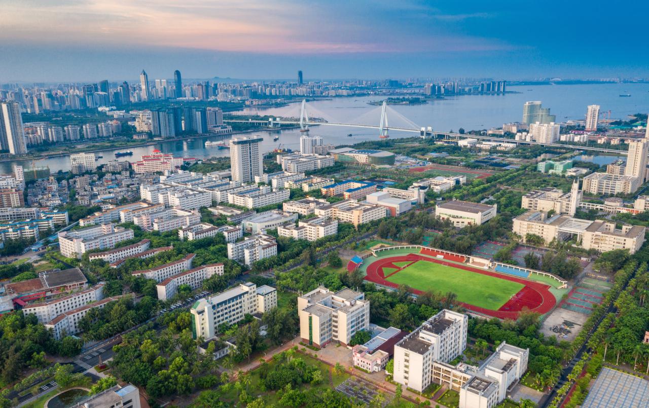 海南大学联合七所科教机构筹建热带高校联盟