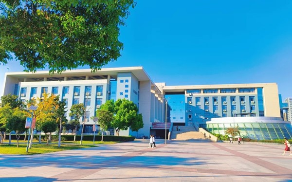 蚌埠医学院：国内首个量子计算方向数据医学实验班开班！