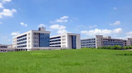 南泰科连续位居中国独立学院第2位、 中国民办大学（I类）前8强