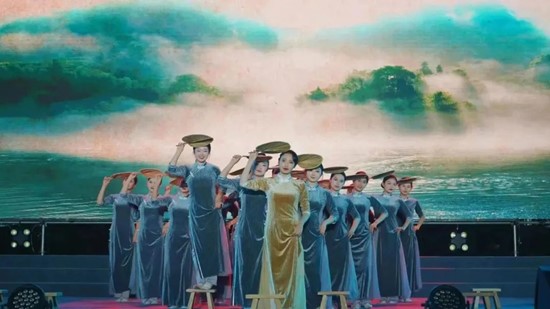 1705911916289535.jpg 经贸,一个有“风”的地方5.jpg