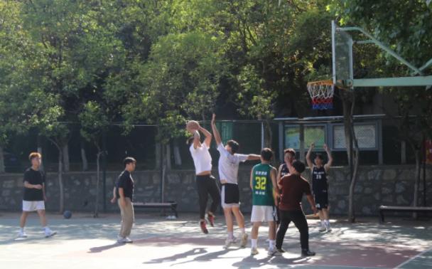 初夏随风而至，苏建院阳光正好！8.jpg