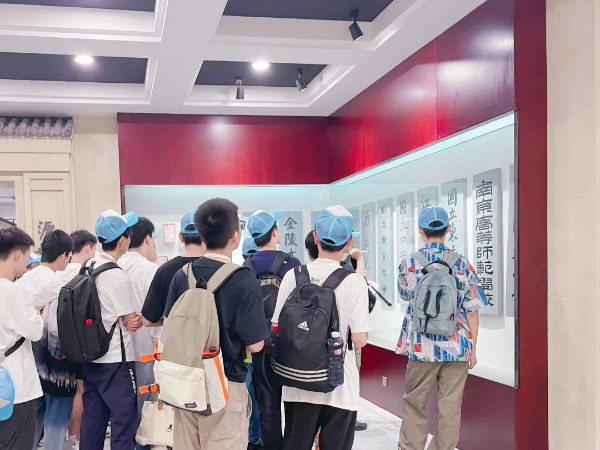 1721093917821500.jpg 【河西•高中】走进南大、东大、中科院……高中生提前开启大学“先修课程”6.jpg