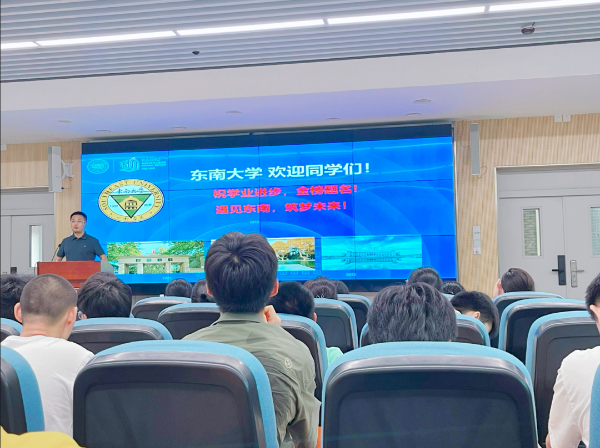 1721093940171657.jpg 【河西•高中】走进南大、东大、中科院……高中生提前开启大学“先修课程”8.jpg