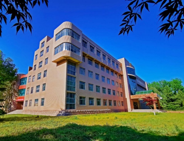 放弃已建好的新校区！这所大学，新址确定！