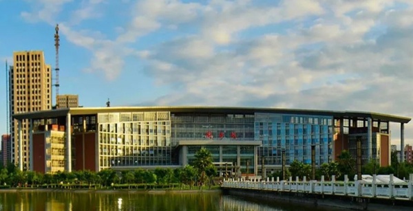 创新人才培养模式，培育拔尖创新人才！西政首届拔尖班、特色班开班啦！