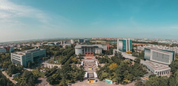 中国民用航空飞行学院2025年飞行技术专业招生简章