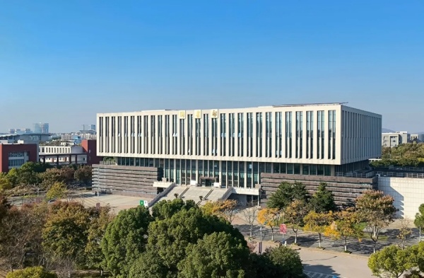 一键解锁南京交通职业技术学院初冬“多巴胺”校园！3.webp_副本.jpg