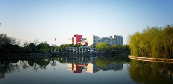 盐城幼儿师范高等专科学校东台人才培养基地揭牌成立！