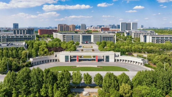 泰职院三大&ldquo;智能+&rdquo;省高水平专业群体系的办学特色基本形成！