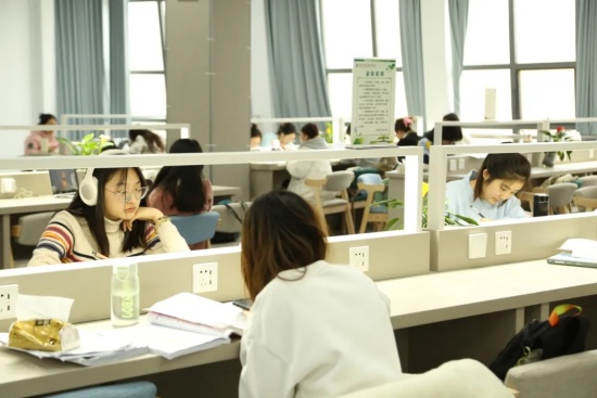 盐城幼儿师范高等专科学校2025年提前招生报考指南11.webp_副本.jpg
