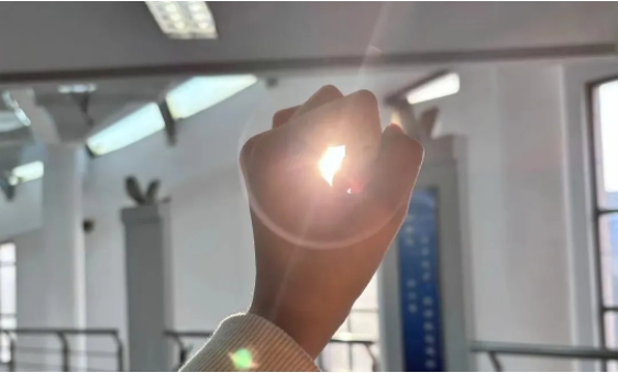 透过“缝隙”，看美好的苏卫校园生活！6.png
