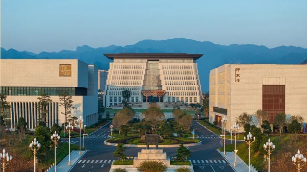 福建福耀科技大学：首届招100人以内，本硕博贯通培养