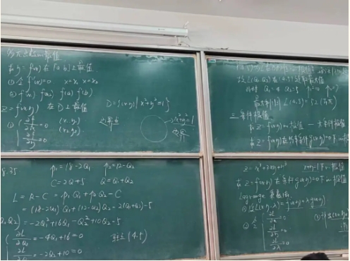 在无锡太湖学院，看见不一样的“门”！5.png