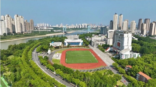 信息支援部队工程大学2.jpg