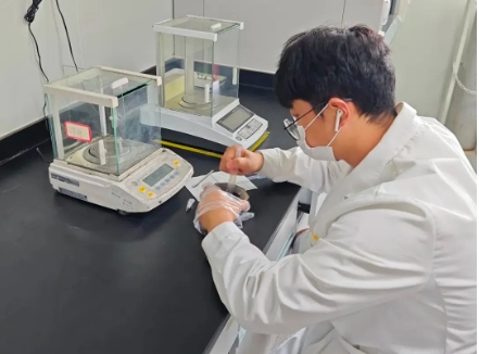 江苏理工学院 成长四镜：照见青春的光谱5.png