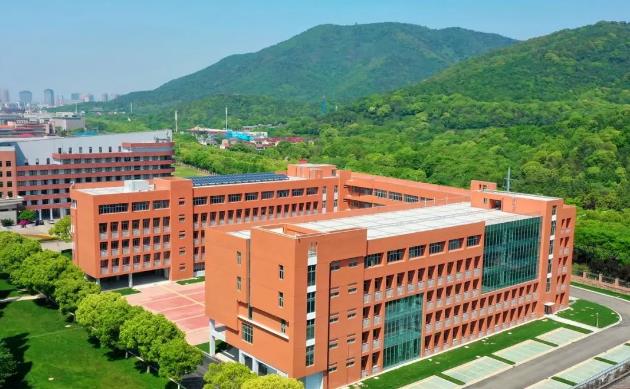 无锡太湖学院|假如你有一双隐形的翅膀，你会向哪飞