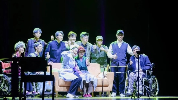 江苏经贸职业技术学院追梦路上，与“光”同行11_副本.jpg