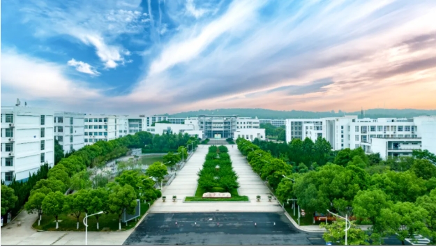 报考南京理工大学紫金学院的十大理由.png