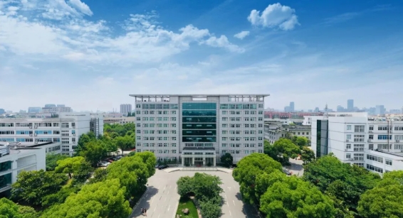 苏州农业职业技术学院2025年高考志 愿填报指南（江苏省）.png