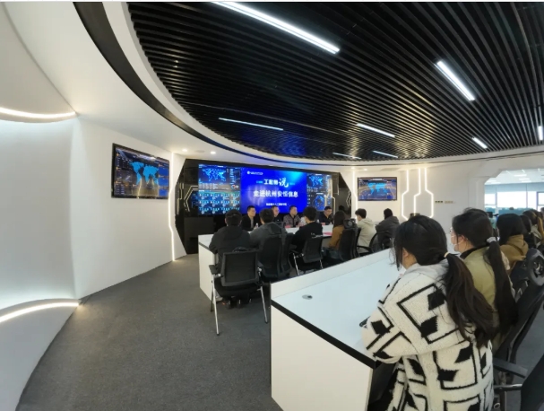 无锡商业职业技术学院——物联网与人工智能学院热门专业大揭秘17.png