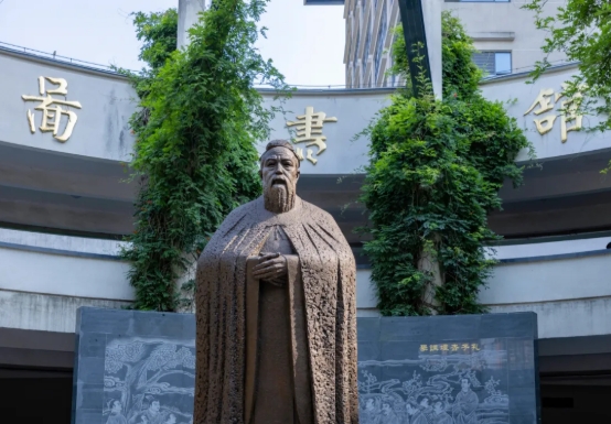 1763708058905238.png 硅湖创新创业课:不一样的大学6.png