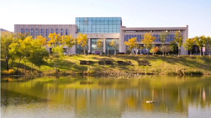 江苏卫生健康职业学院 一年好景君须记，最是橙黄橘绿时4.png