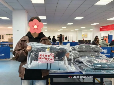 江卫冬日集 这些藏在朋友圈里的甜，是青春的“温度特调”23.png