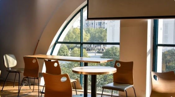 1766050559567718.png 邂逅窗棂里的交院3.png