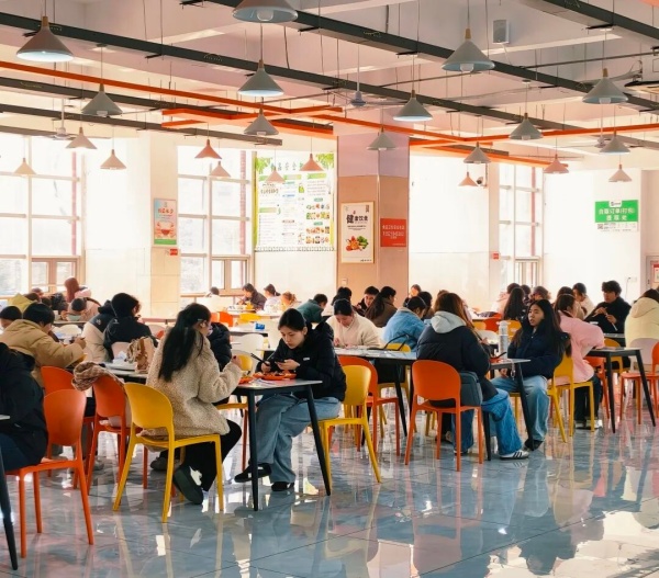 1766646282787584.jpg 让我们以诗词的方式打开盐城幼专生活,体验沉浸式诗词校园!7_副本.jpg