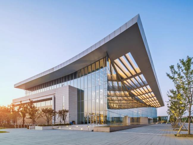 昆山杜克大学2025届本科毕业生升学就业质量报告发布！